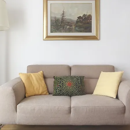 Lia House Mestre