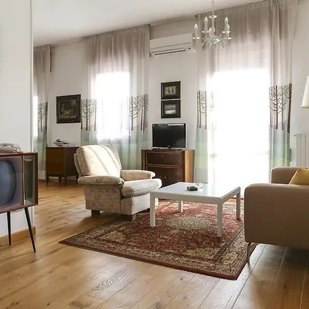 Lia House Apartment Mestre